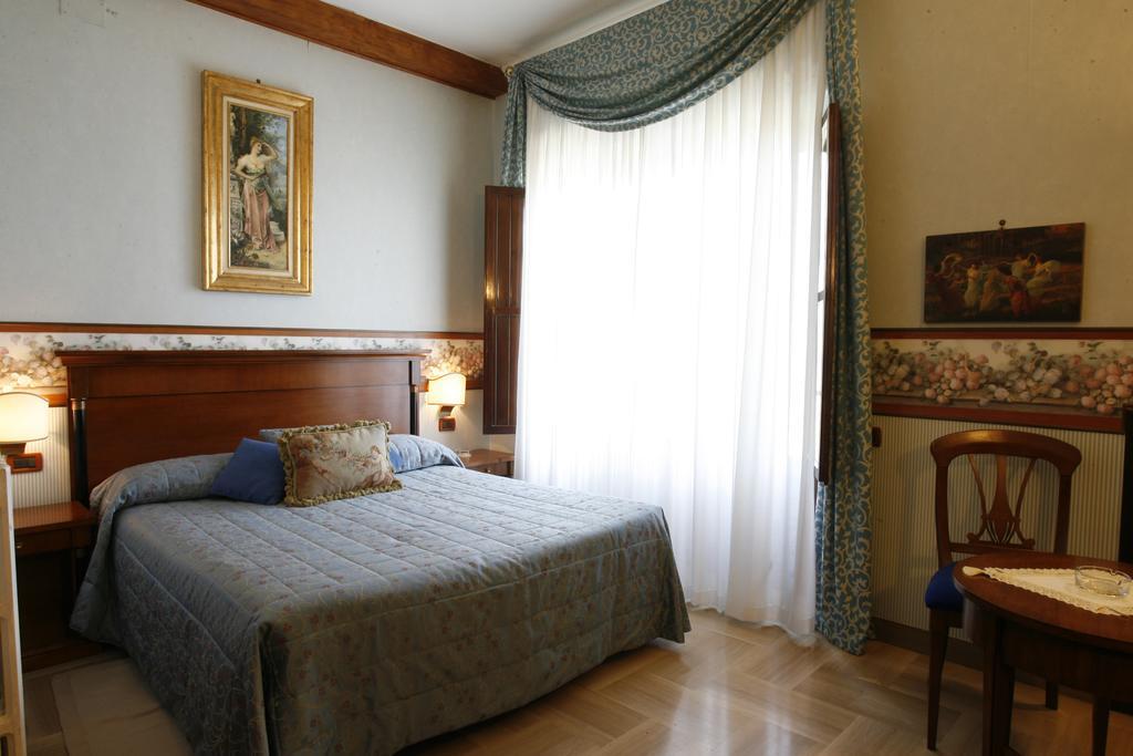 Miralago アルバーノ・ラツィアーレ 部屋 写真